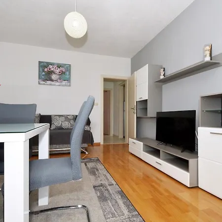 Apartment Nedjeljko *