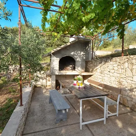 Apartment Nedjeljko Trogir