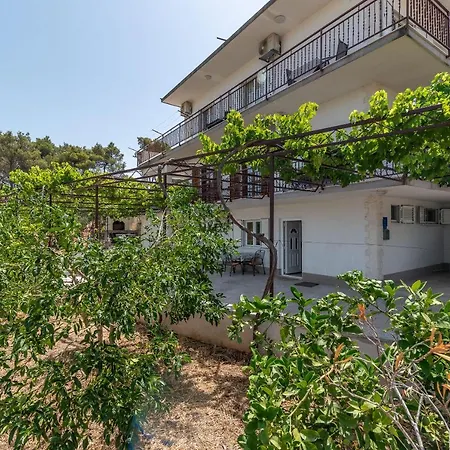 Apartment Nedjeljko *