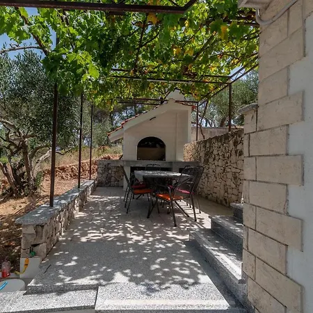 Nedjeljko Apartment Trogir